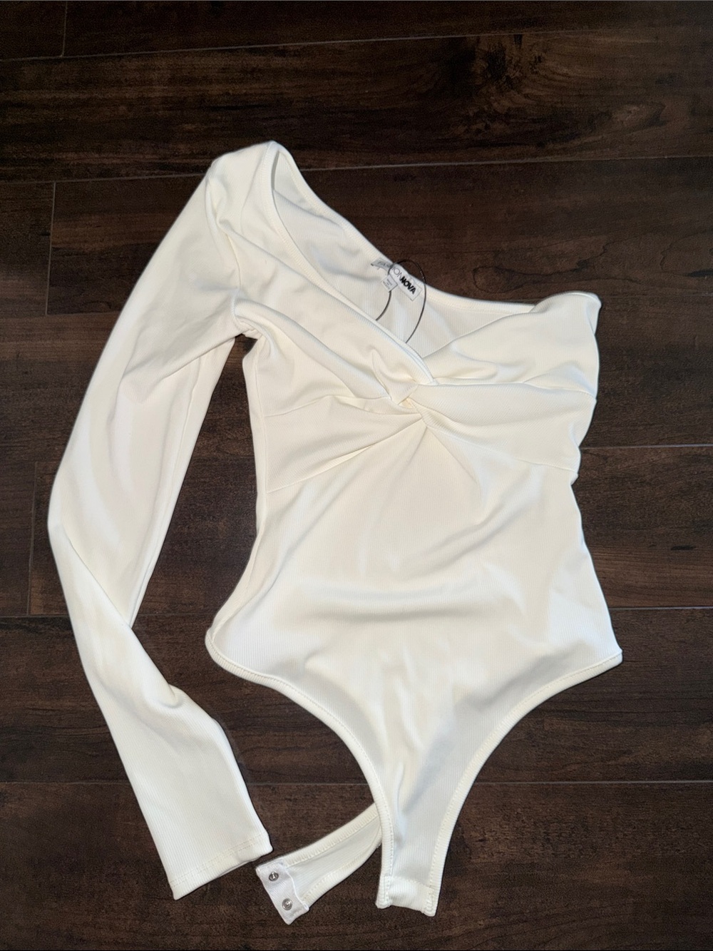 Fashion Nova White Twist-Front Long Sleeve Bodysuit